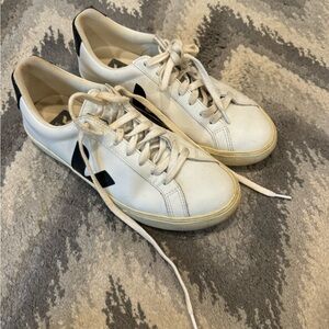 Veja Campo Sneakers Size 8 white with black.